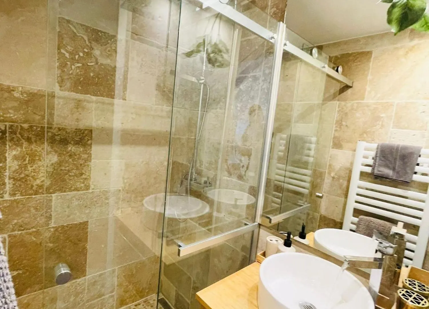 Large 2 Bedrooms Flat With Terrace And Oarking Luxembourg Apartment